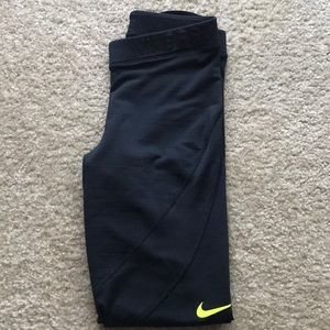 Nike Pro Leggings ✨ (NWOT)✨